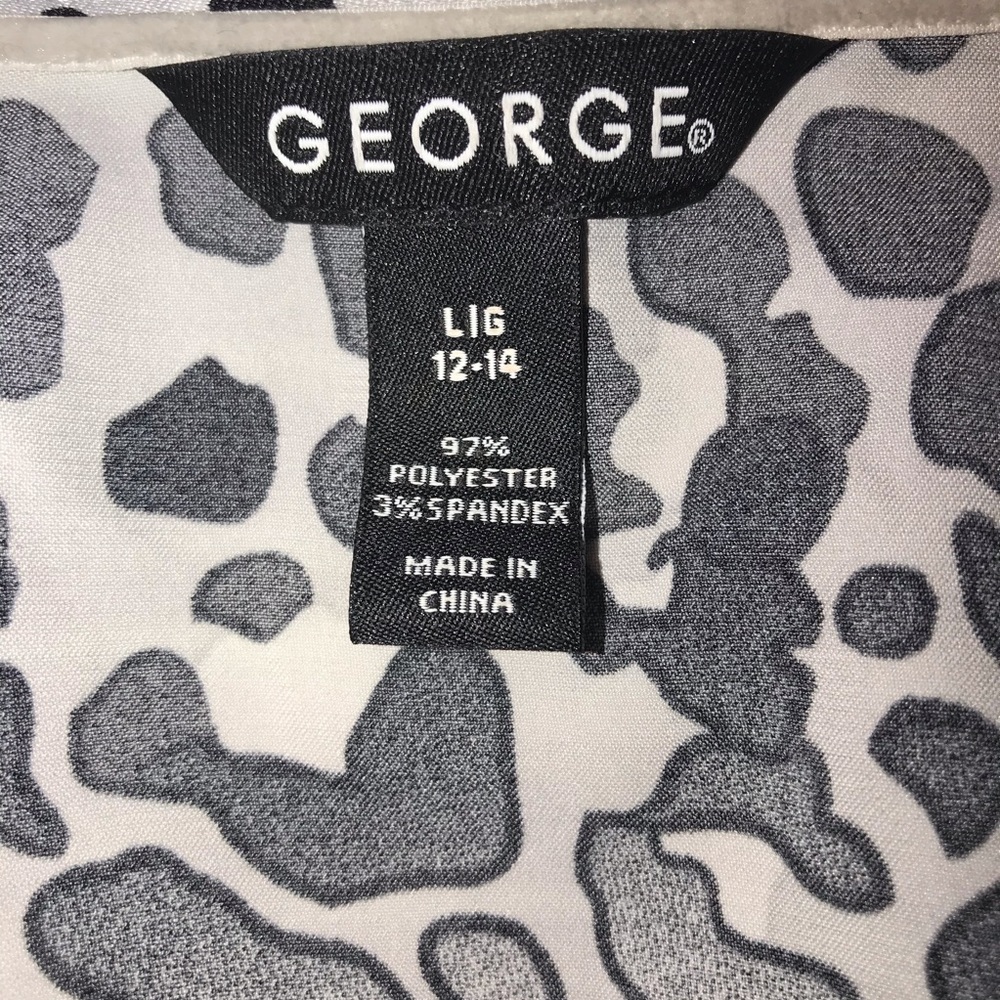 Trendy Leopard Print Satin Blouse, Size L - Picture 7 of 8